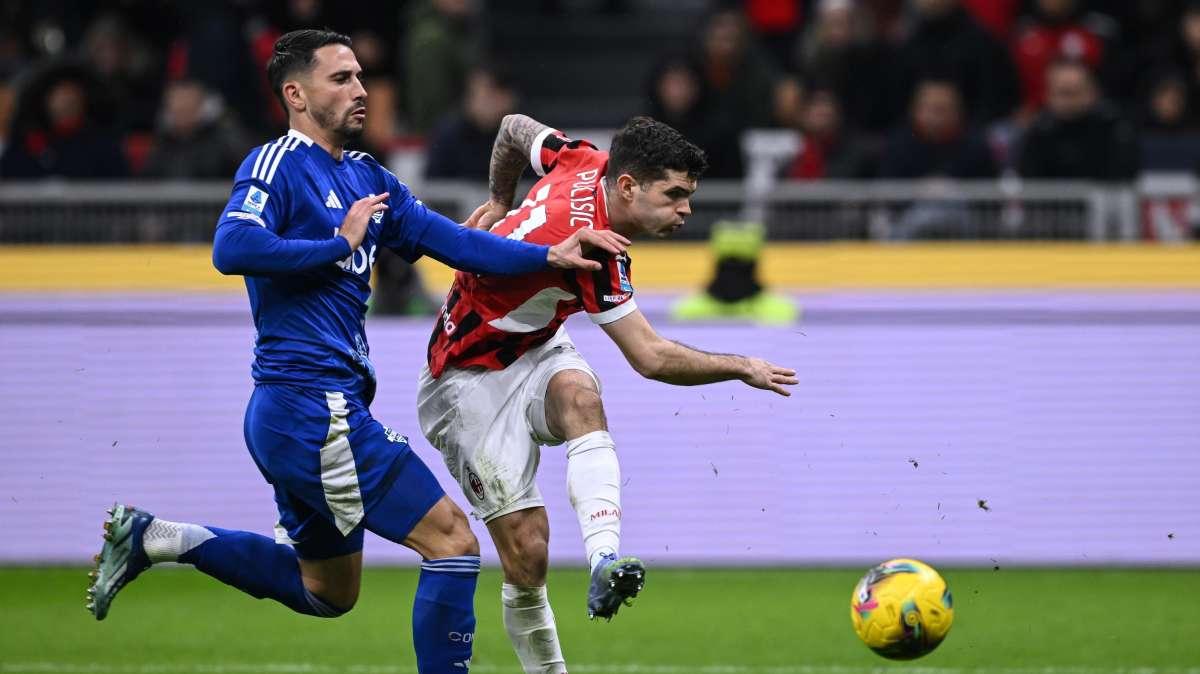 Milan a Como per evitare la fuga dell'Inter
