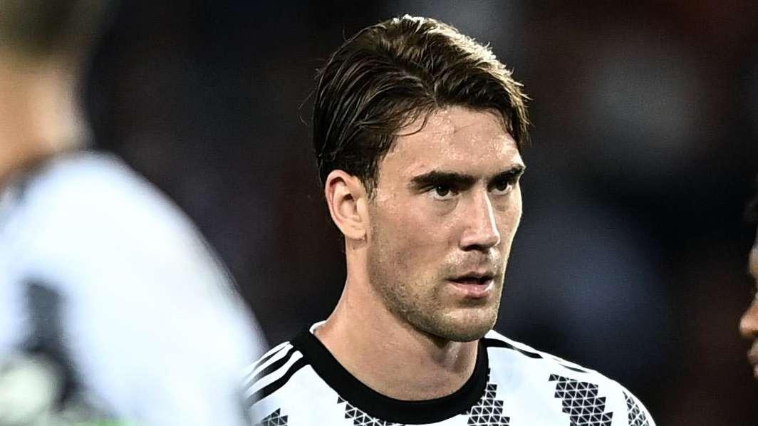 Dusan Vlahovic non è ancora all'altezza dei paragoni con le stelle del Paris Saint-Germain