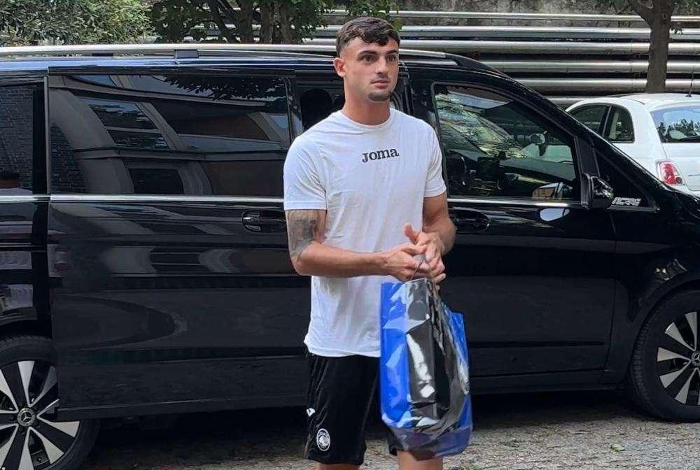 Milan, sprint per Pubill: i rossoneri tentano il sorpasso sul Wolverhampton