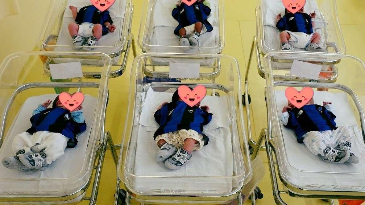 Benvenuti piccoli atalantini, la nuova maglia baby New Balance speciale nel giorno più bello