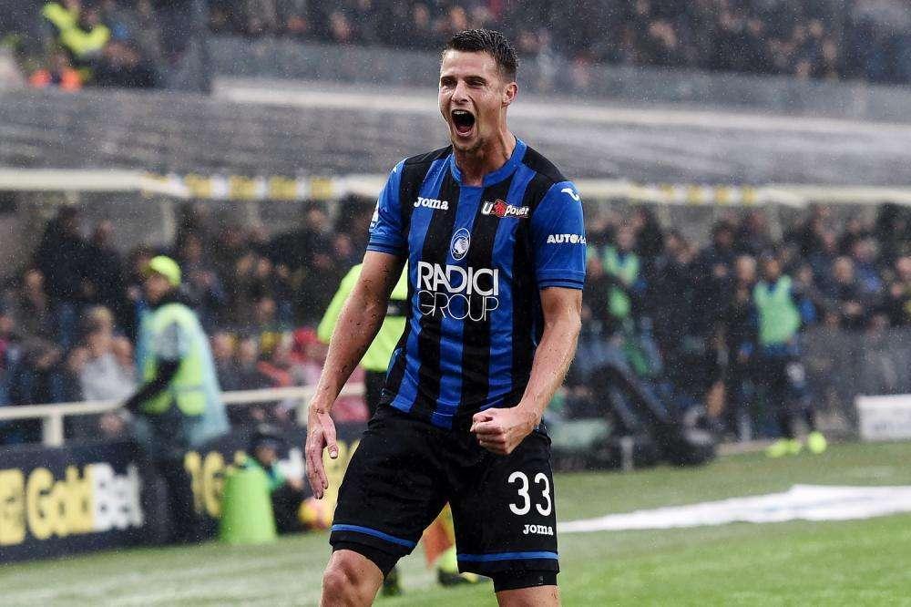 Atalanta in scia alla Champions: a Cagliari basta una zuccata di Hateboer