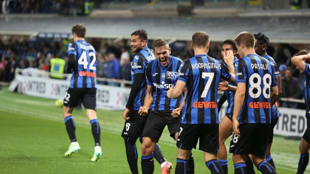 Roma da incubo al Gewiss. L'Atalanta schianta i giallorossi 3-1 e continua a sognare l'Europa