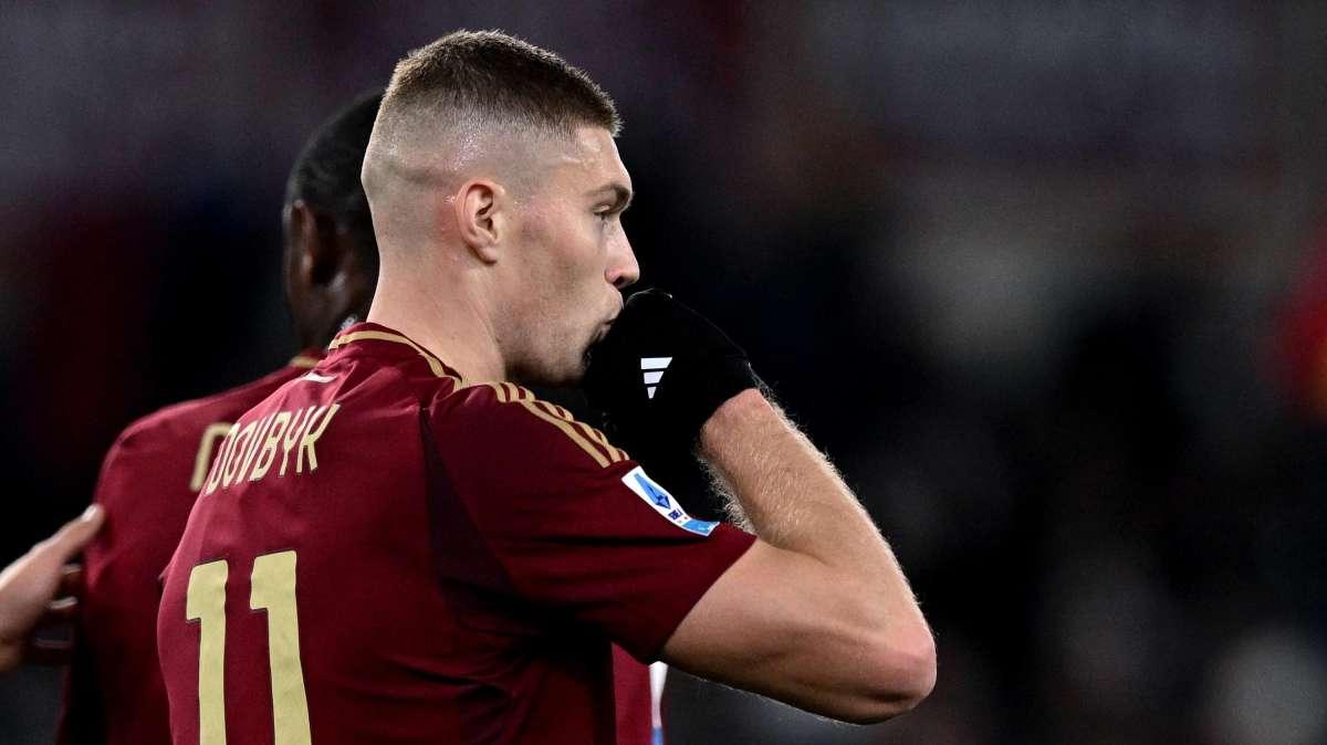 Dovbyk ha giocato in condizioni non ottimali per la Roma. Contro il Parma non partirà dal 1'