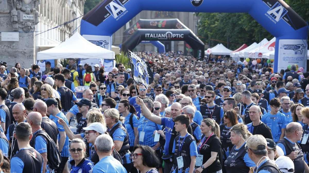 Bergamo in marcia: oggi la diciassettesima Camminata Nerazzurra
