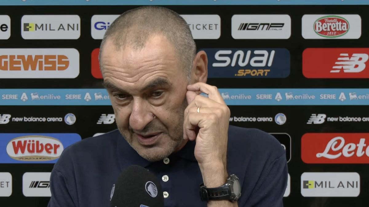 Sarri non fa sconti a Sky: "Il mercato funziona solo per i giornalisti! Noi dobbiamo migliorare parecchio"