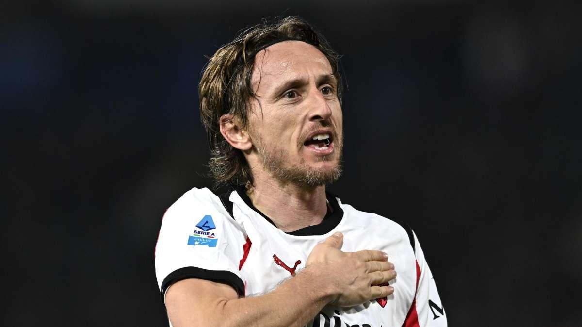 Modric scaccia i fantasmi e salva Allegri: il Milan piega il Pisa e si gode il divano