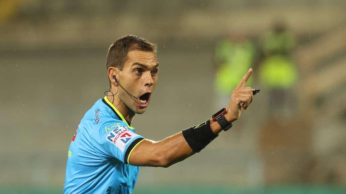 Milan-Atalanta, arbitra Zufferli: precedenti e polemiche che fanno discutere