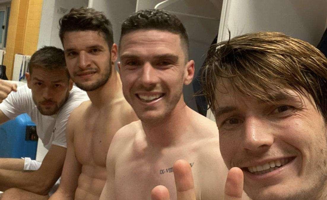 Mondo Social - De Roon celebra a modo suo il successo al Franchi 