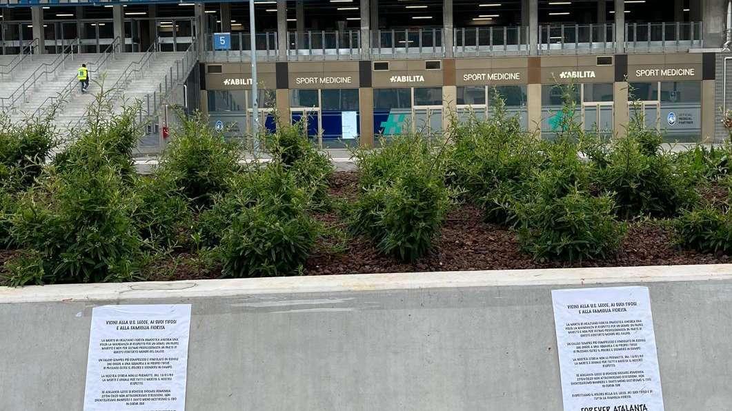 Gewiss Stadium tappezzato dai volantini della Curva Sud: “Oggi niente tifo per rispetto del Lecce”