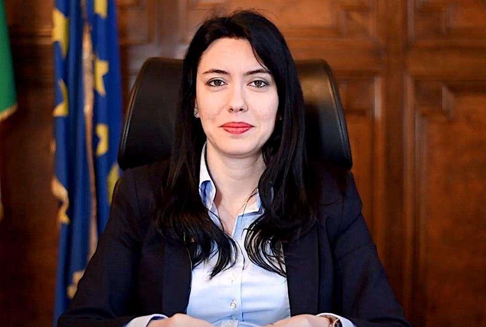 Azzolina in Senato: "La scuola non ha mai abbandonato gli studenti"