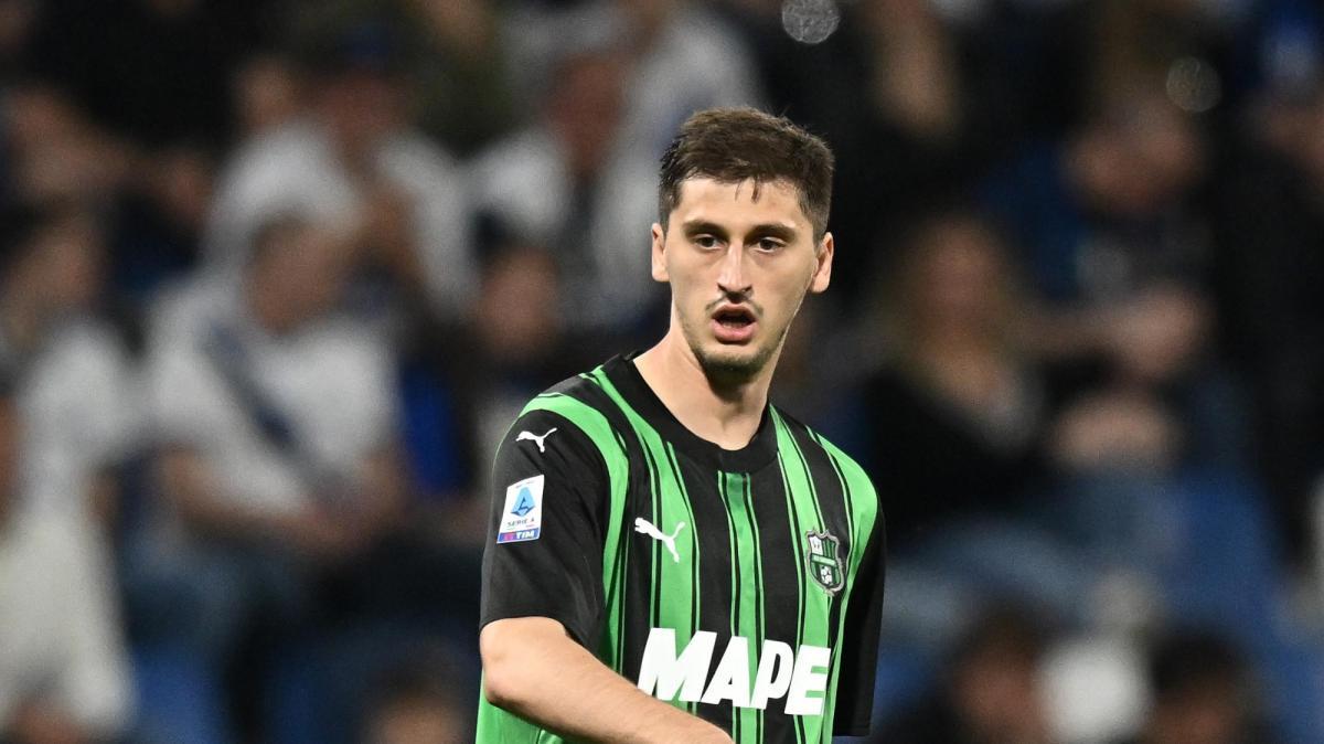 Roma, ufficiale la cessione di Kumbulla: il difensore passa al Rayo Vallecano