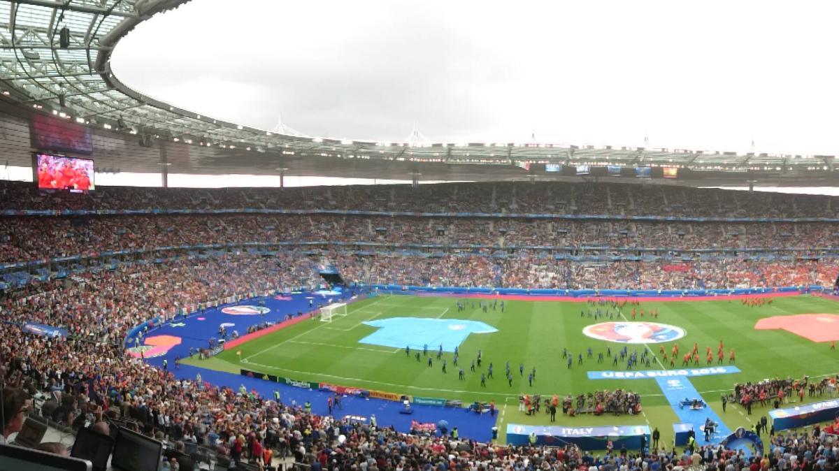 Parigi, lo specchio