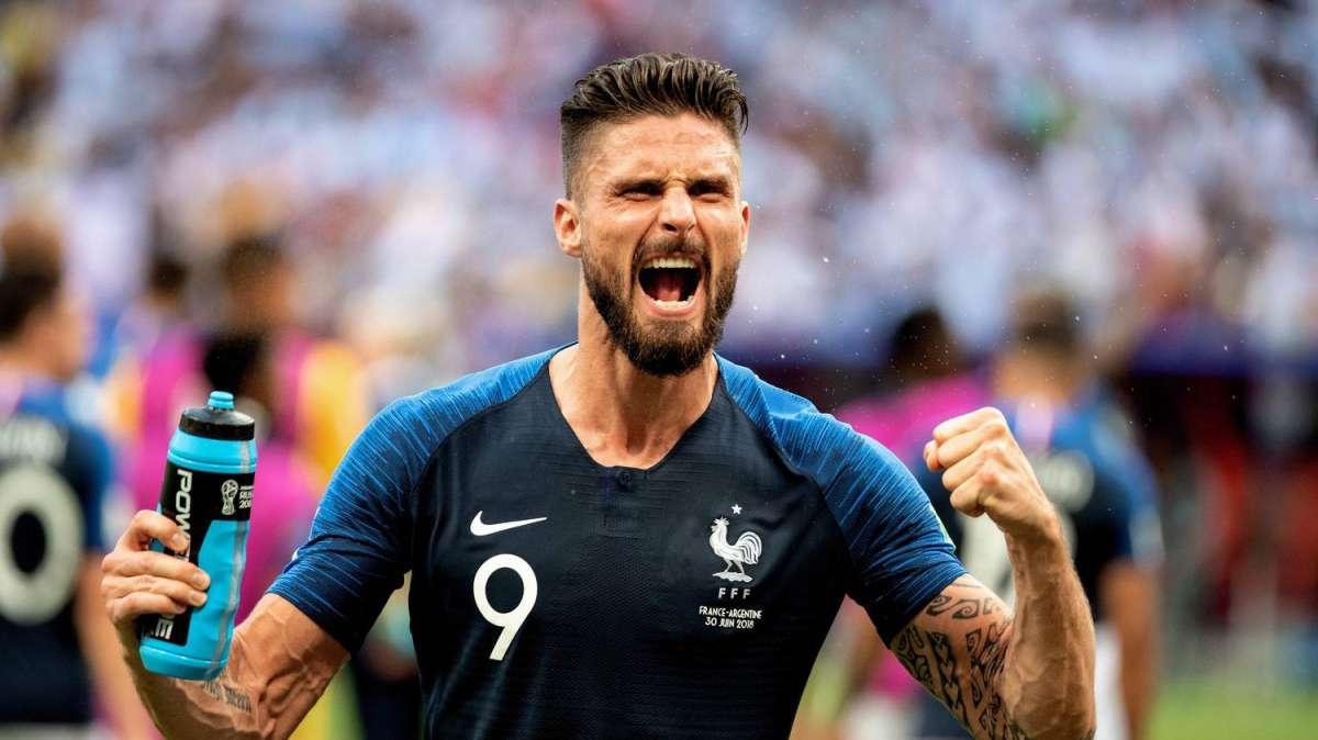 Milan, ecco Giroud: domani sbarca in Italia. Vlasic, i rossoneri studiano la formula