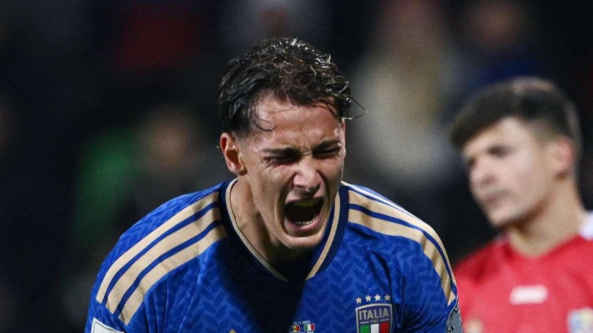 Esposito, gol e sorriso: "Segnare in Azzurro è sempre un’emozione enorme"