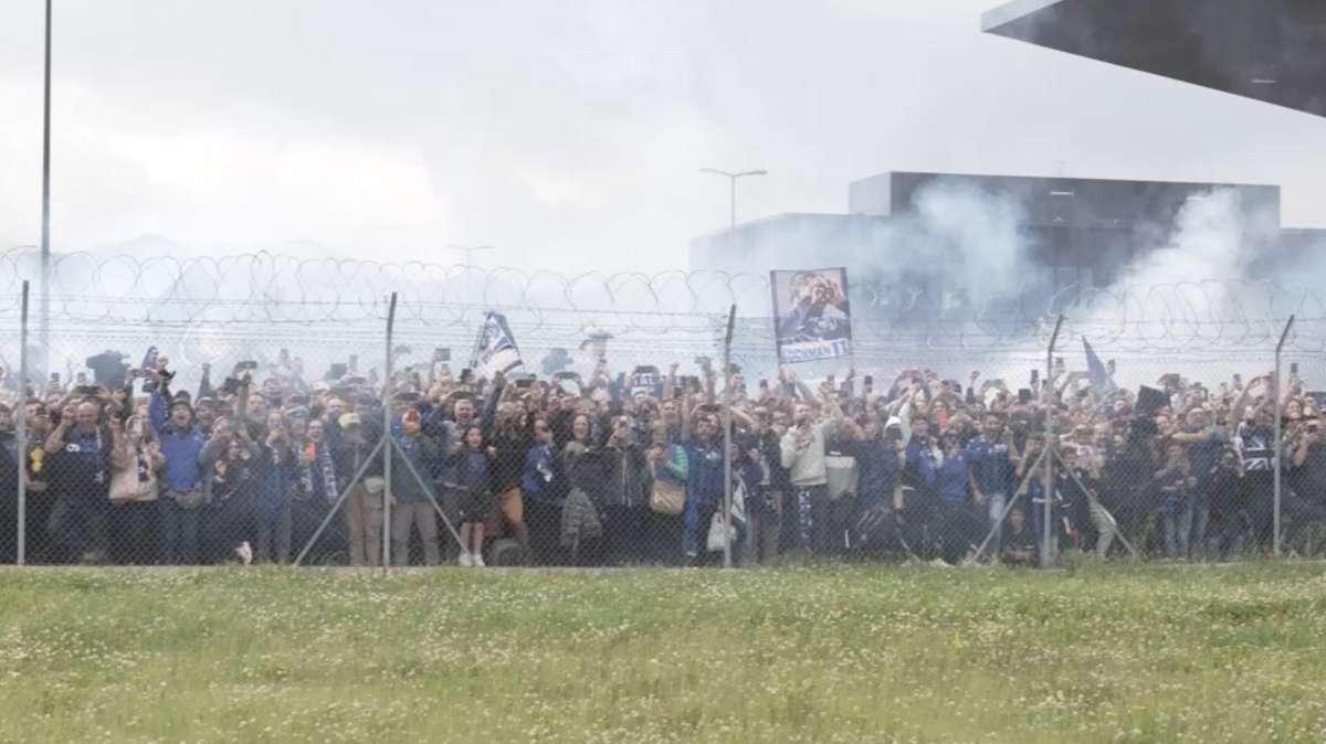 Rivivi l'arrivo dell'UEFA Europa League a Zingonia: la Dea accolta da migliaia di tifosi