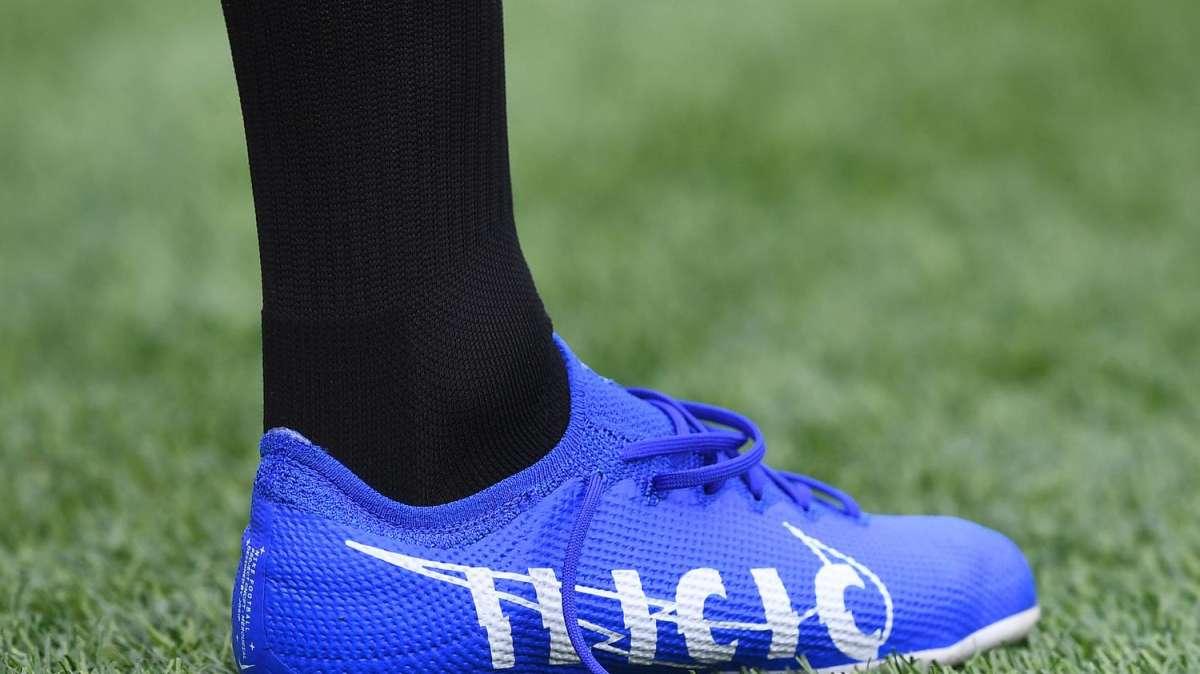 FOTO, ZOOM TA - La speciale scarpa personalizzata di Ilicic