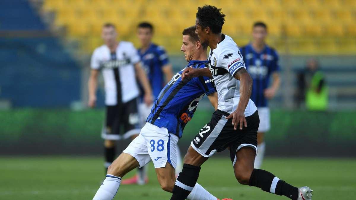 Malinovskyi e Gomez riportano l'Atalanta al secondo posto. Il Parma è battuto 2-1