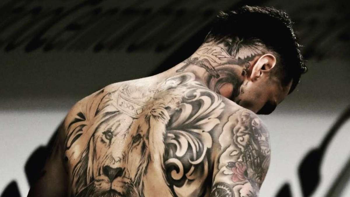 Gazzetta - Scamacca: "Niente tatuaggi, le cicatrici mi ricordano tutto"