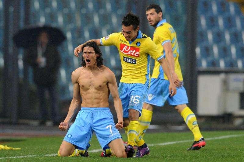Edinson Cavani &egrave; il giocatore moderno per eccellenza: tecnica, fiuto del gol e sacrificio per la squadra