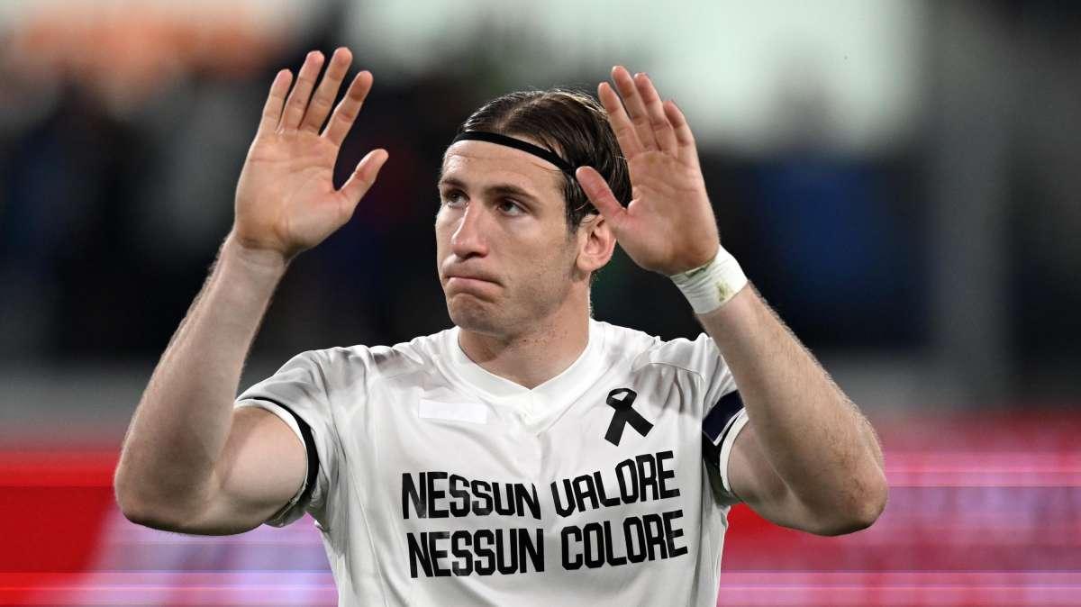Niente danno oltre la beffa: Lecce, nessuna multa per la maglia usata contro l'Atalanta