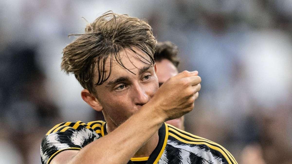 Juve, tutti pazzi per Huijsen: dall'Atalanta al Girona, fino al Dortmund. Tutti gli scenari