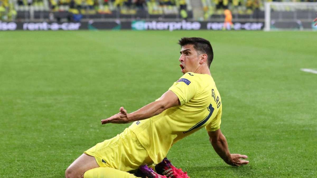 Villarreal-Atalanta, Gerard Moreno riceve il premio come MVP della scorsa Europa League