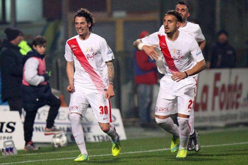Pedullà: "Scambio in corso tra Avellino e Bari"