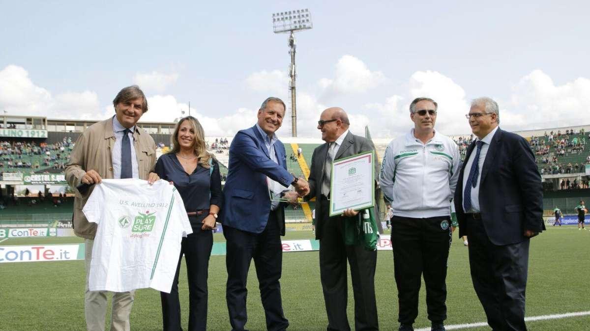 Consegnata all'Avellino la certificazione "Play Sure Doping Free". Taccone: "Siamo onorati"