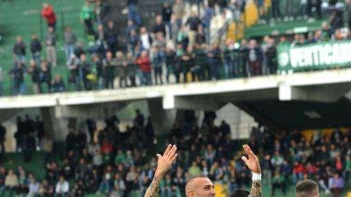 Un Avellino con le ruote sgonfie, serve una scossa per azzannare la salvezza. La Salernitana banchetta 