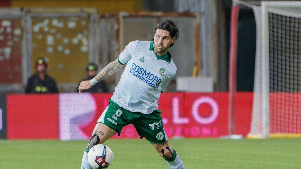 Patierno: "Sono dell'Avellino, ma l'interesse del Foggia non può che farmi piacere..."