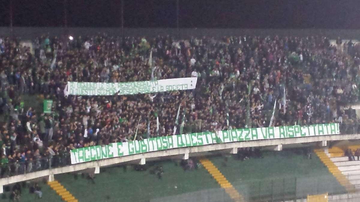 La Sud contesta la dirigenza: "Taccone e Gubitosa questa piazza va rispettata"