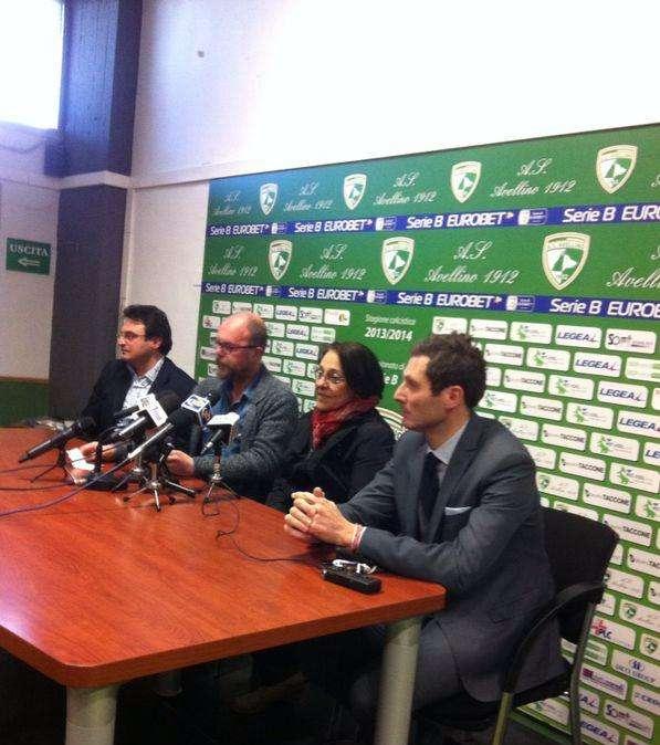 Presentato il secondo torneo di calcetto "Due calci all'autismo"