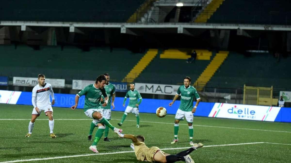 GdS: "L'Avellino vince a casa dell'ex Capuano". Maniero il migliore, tre rimandati