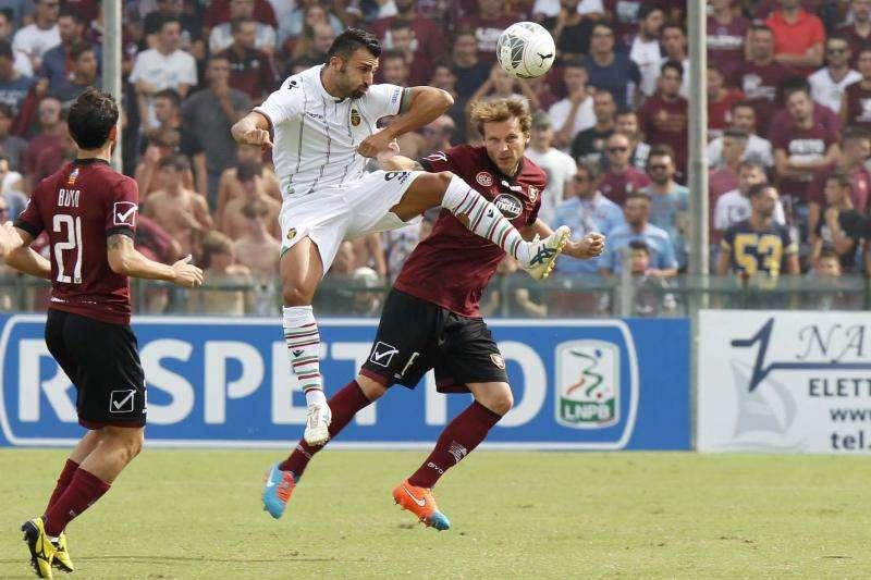 Il 30 giugno si avvicina: caccia all'affare a costo zero. E l'Avellino...