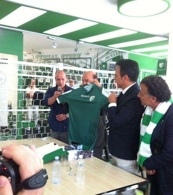 VIDEO - Taccone presenta le nuove casacche