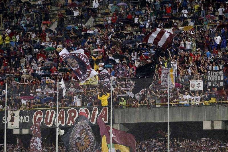 Salernitana, entusiasmo alle stelle: già esaurita la Curva Sud