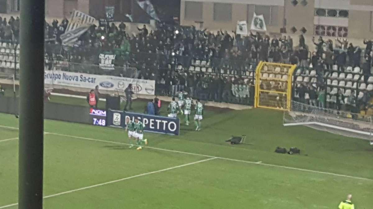 Avellino, che beffa al "Piola": Comi riprende i biancoverdi allo scadere (1-1)