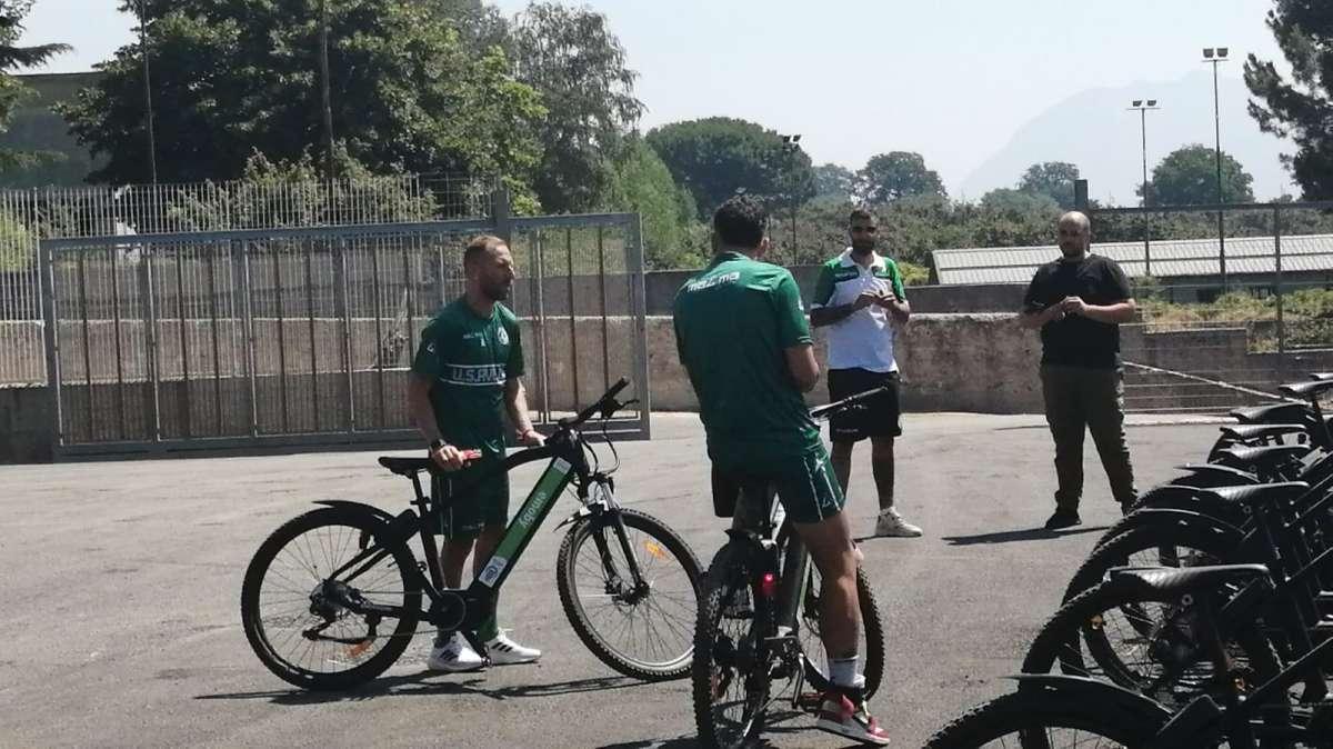 FOTO - Avellino, nel ritiro di Mercogliano arrivano anche le biciclette
