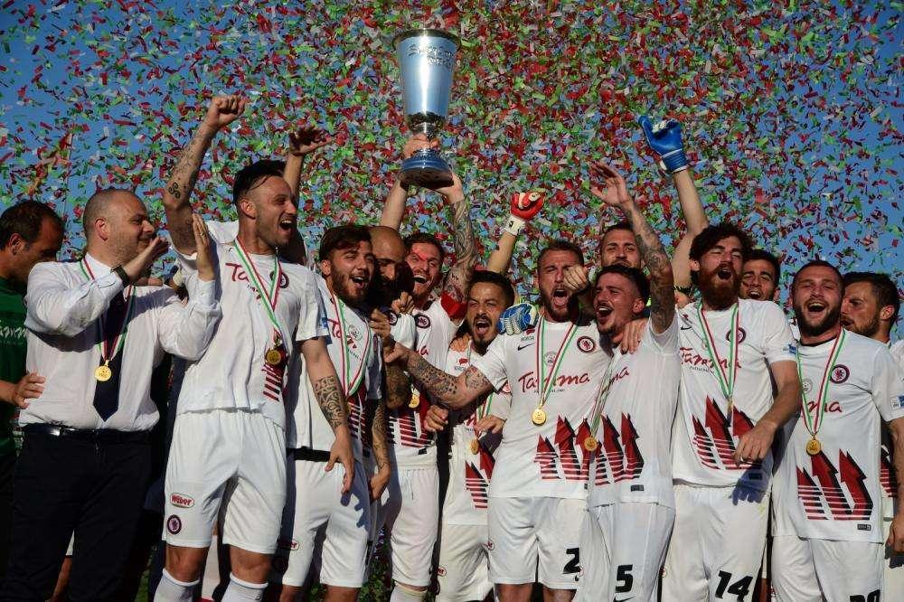 Riciclaggio di denaro illecito: il Foggia è stato commissariato per un anno