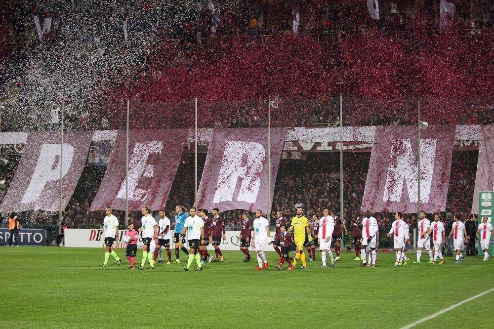 Derby, superata soglia 10 mila presenti. Chiusi negozi e metropolitana