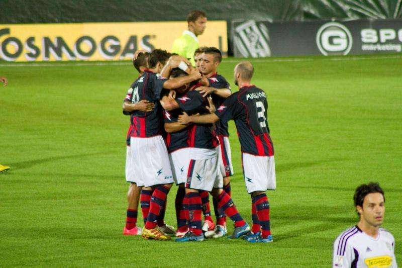 Crotone, si lavora per l'Avellino. Domani tripla conferenza stampa