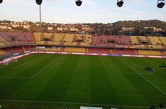 Avellino, che beffa: la vittoria a Benevento sfuma all'89' (2-2), espulso Tribuzzi nel finale