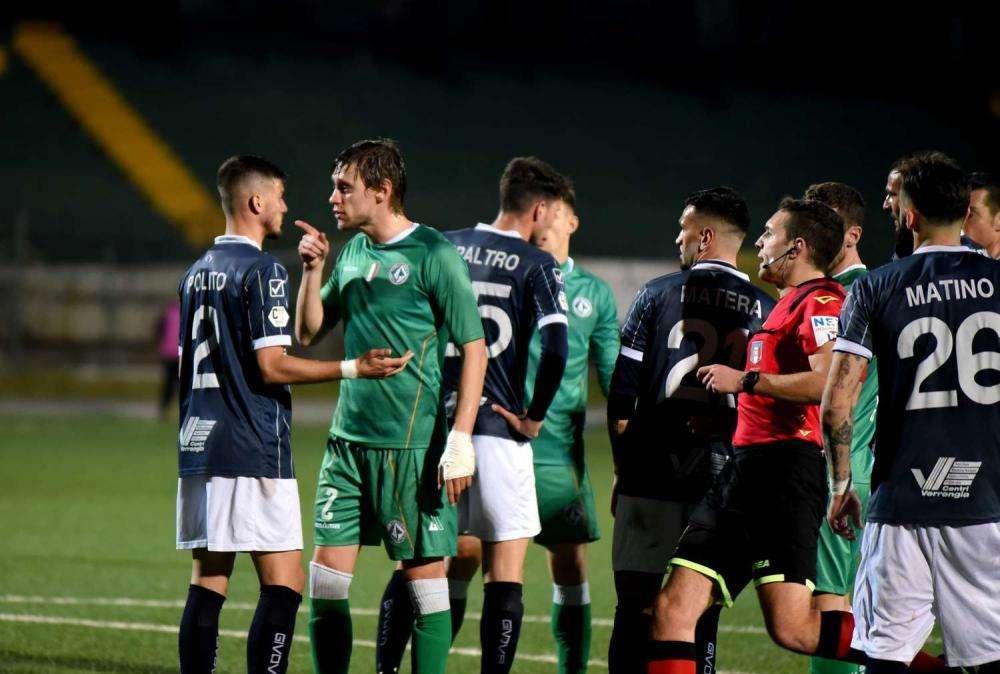 Avellino: rientra Laezza, ma due difensori salteranno il Rende