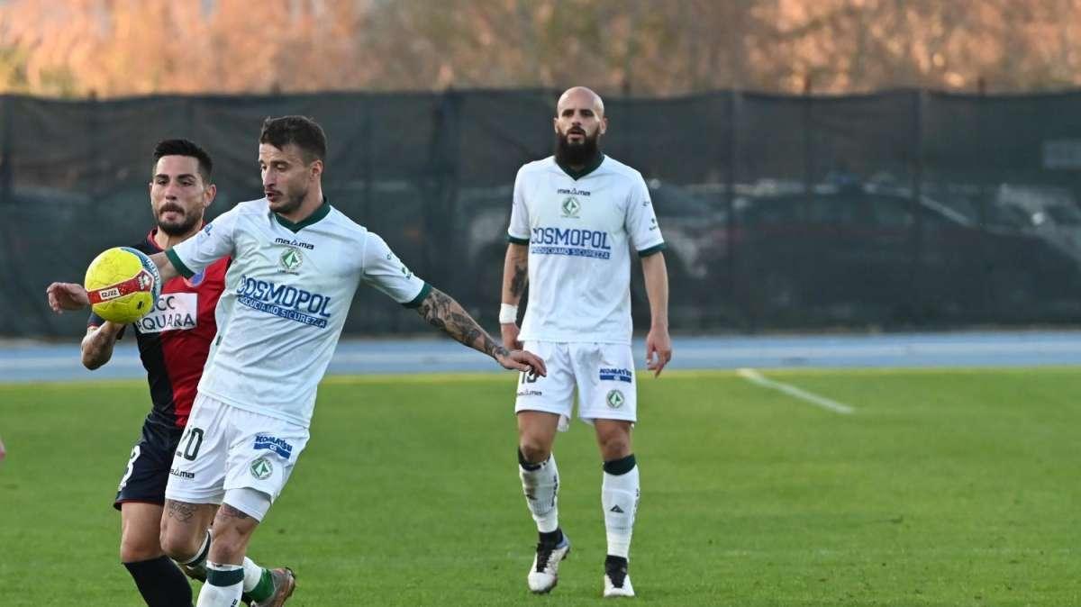 Avellino, i convocati per il Crotone: quattro assenti per Rastelli, torna Auriletto