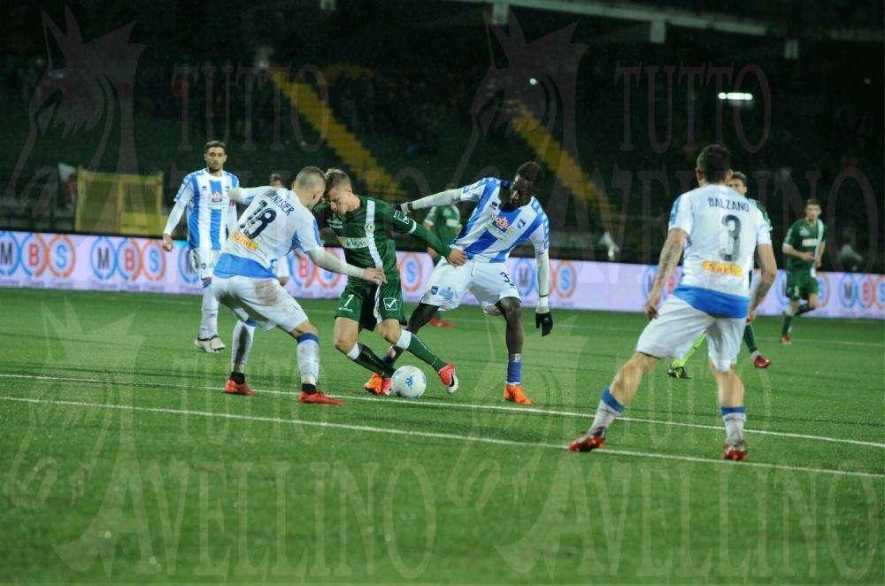 Avellino-Bari 1-2, le pagelle: Vajushi, nota lieta. Kresic e Moretti dannosi