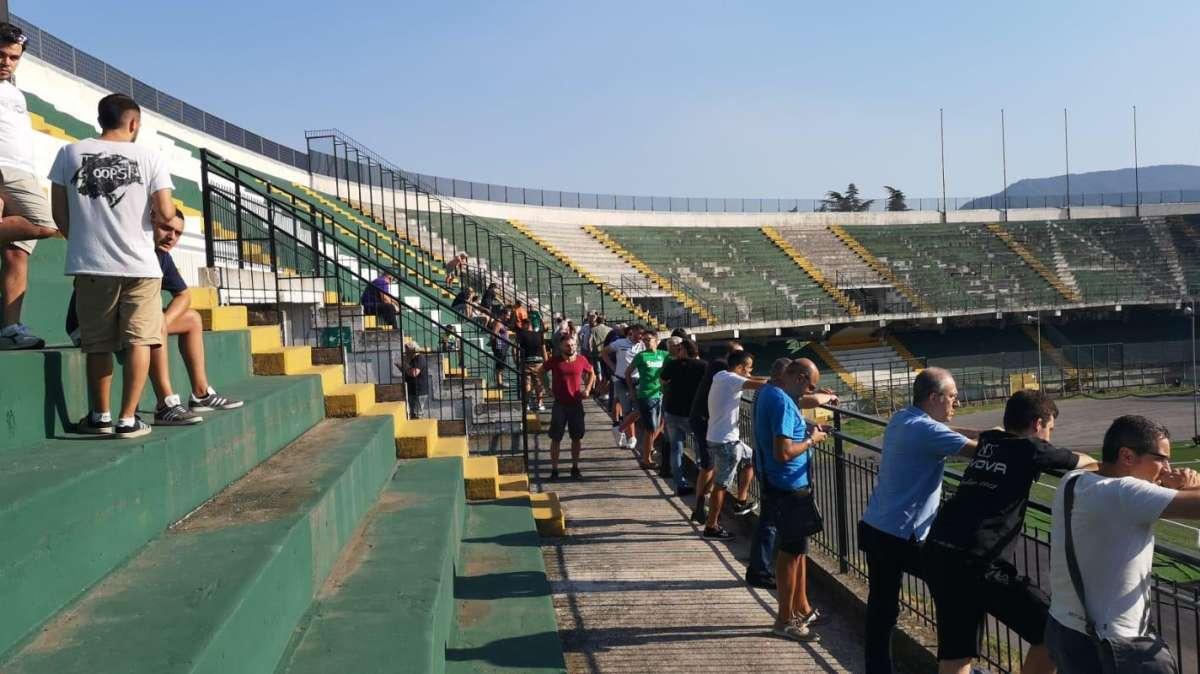 E' (finalmente) iniziata la stagione dell'Avellino: circa 100 tifosi al primo allenamento