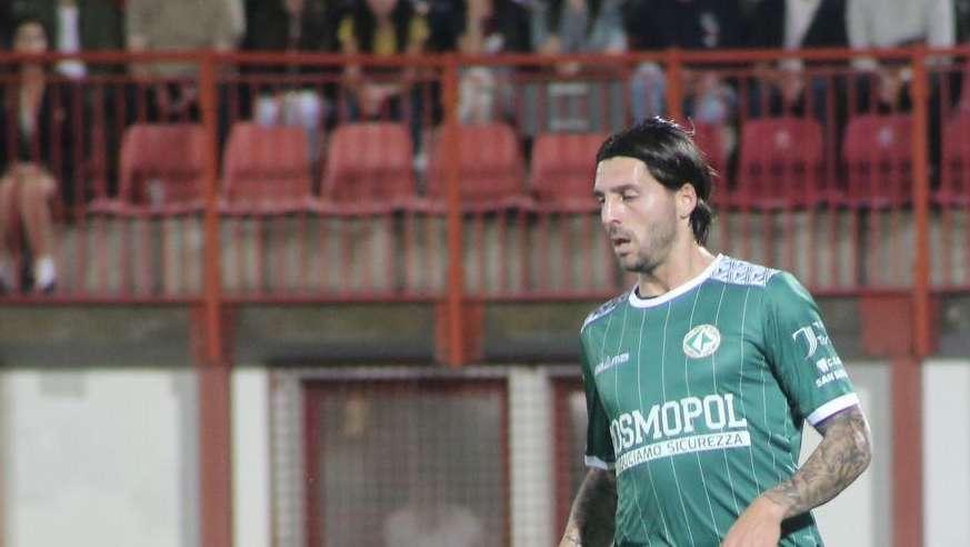 Metà squadra in scadenza tra un anno: il mercato passa anche dai prolungamenti
