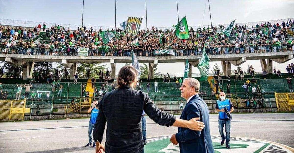 Giovanni D'Agostino: "Abbiamo scelto d premiare chi ci ha sempre supportato. Sono sicuro che la passione del nostro popolo si riaccenderà" 