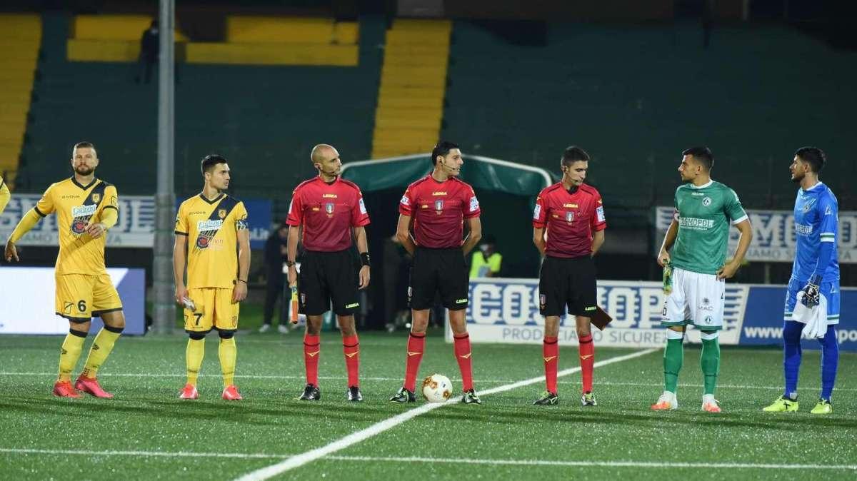 Avellino, i positivi al Covid-19 sono Luigi Silvestri e un componente dello staff