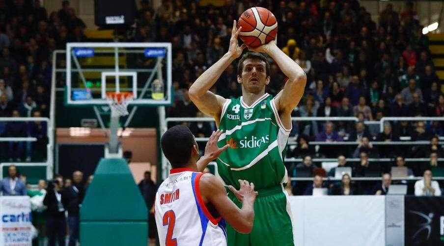 Basket - Tripudio Sidigas: espugnato il Forum 92-94